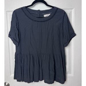 LOFT Short Sleeve Peplum Blouse Gray Button Back Top Size Medium